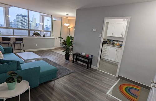 Church and Wellesley Apartamento | Downtown Skyline View Apartment
