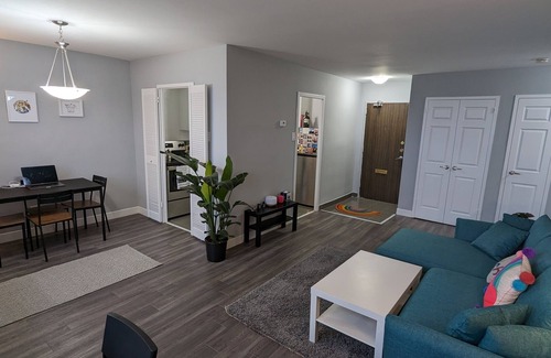 Church and Wellesley Apartamento | Downtown Skyline View Apartment