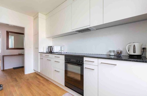 Werd Apartamento | Downtown Spacious 2-Bedroom Apartment 4A