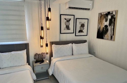La Parguera Apartamento | Downtown Suite at La Parguera Retreat
