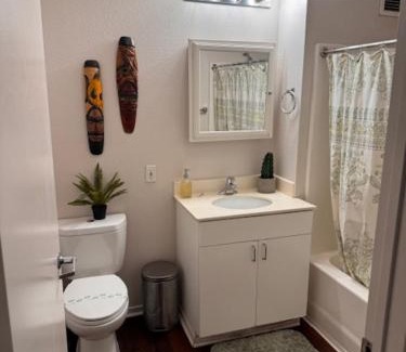 East Village Apartamento | Downtown Sunsets Convention Center