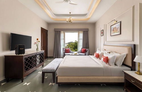 Bedla Hotel | Downtown The Hills Collective