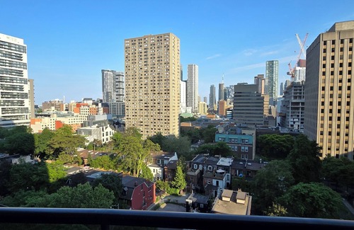 Church and Wellesley Condominio | Downtown Toronto Condo | WiFi, Gym & Pool – Steps to Subway & Eaton Centre
