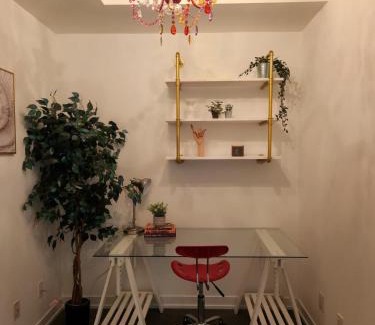 Fashion District Apartamento | Downtown Toronto Spacious Spa Haven and Park