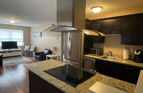 Traverse City Condominio | Precioso condominio en el centro de Traverse City! Midtown 8