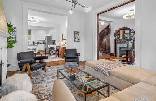 Crafton Casa | Victorian Home Near DT