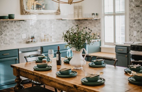 Columbus Casa | Downtown-Walk to everything! 5 kings, Fire pit!