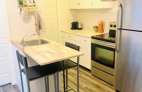 Kingston Apartamento | Downtown Wellington St Studio