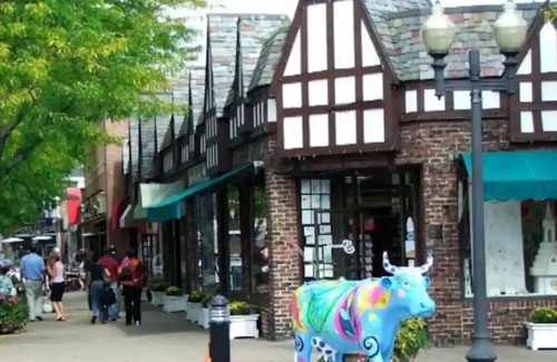 West Hartford Casa | Downtown West Hartford Center