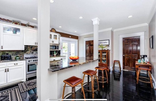 Downtown Dunedin Casa | Downtown whole house, Shannon Oak Manor sleep 10