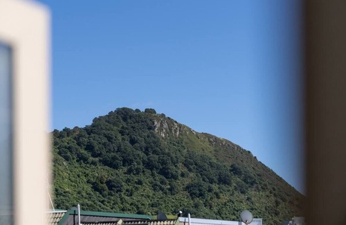 Mount Maunganui Casa | Downtown with Mt Drury Views