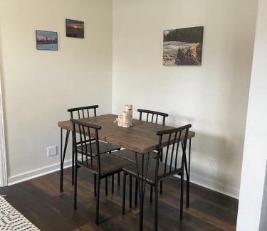 Ironwood Casa | Downtown Yellow Room at Villages on Aurora