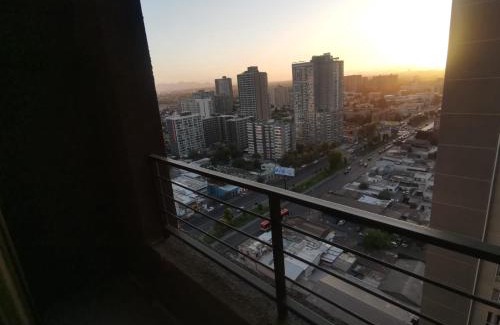 Las Rejas Apartamento | Dpto moderno al lado Metro Estac opcional