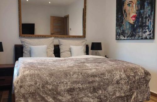 Bekescsaba Casa | Dr Becsey Luxury Apartman