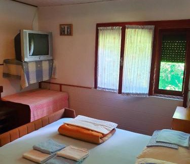 Vrelo Korenicko Casa | Draga Koncar Guest House