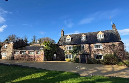 Bilbrook Casa | Dragon House