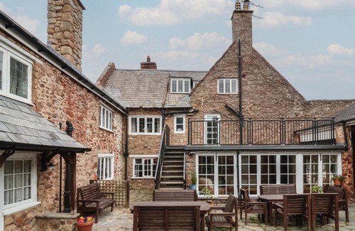 Bilbrook Casa | Dragon House
