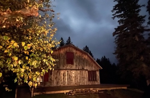 Indian Lake Casa | Dragon's Landing ADK House and Barn / Retreat Center