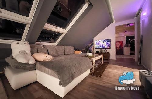 Schwaig bei Nuernberg Apartamento | Dragon’s Nest: Cozy & modern attic loft Nuremberg