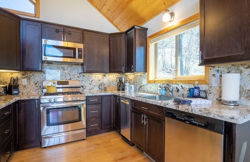 Green Valley Lake Cabina | Dragonfly Cabin - Sunset Views for Miles and Miles