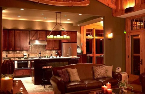 Robbinsville Cabaña | Dragonfly Cottage at Santeetlah Lakeside featured on the cover of Cabin Magazine