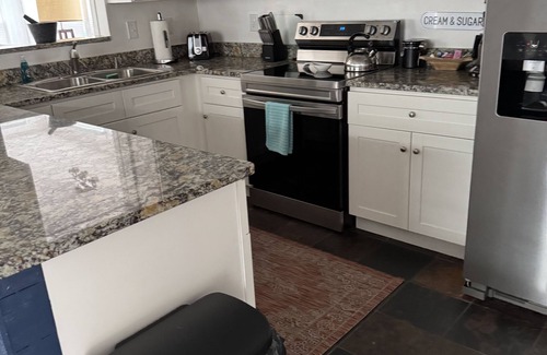Holly Hill Casa | Dragonfly Landing: Close to Everything