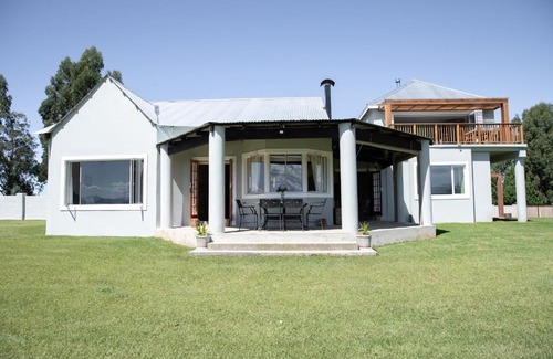 Kwa Sani Casa | Dragons Landing Guest Farm