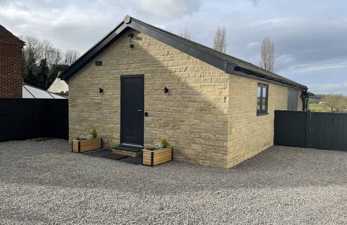 East Cowton Cabaña | DRAGONSTONE LODGE, pet friendly in East Cowton