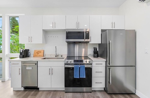 Capitol Hill Casa | Dragonstone Sweet Suite
