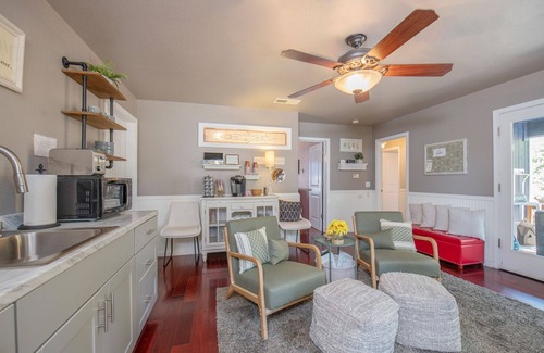Musick Ridge Cabina | Drakeslanding Inn- Entire place two King suites Minutes to Shaver Lake
