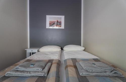 Eyvindarholar Hotel | Drangshlid Inn