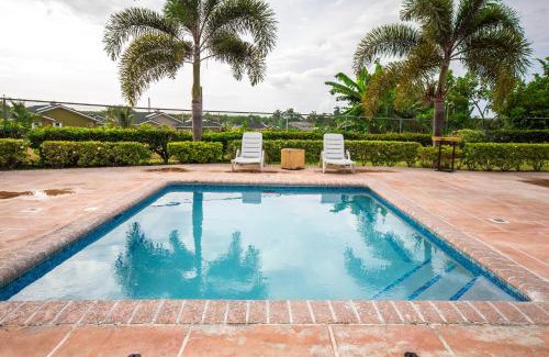 St. Ann's Bay Casa | Drax Hall 2 Bed Villa Getaway 24hrs security