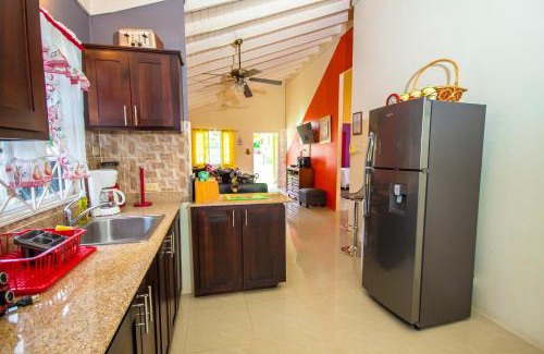 St. Ann's Bay Casa | Drax Hall 2 Bed Villa Getaway 24hrs security