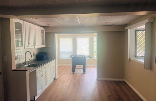 Jasper East Casa | Dream 4-Br 4-Ba | Private Pool & Hot Tub | 2-min DRIVE to Jasper National Park