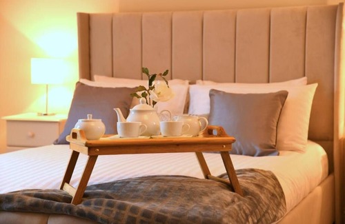 Estevan Cama Y Desayuno | Dream about food in this historic church converted to a bed & breakfast!
