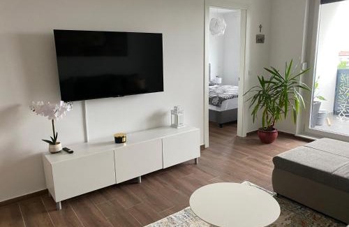 Velika Gorica Apartamento | Dream Apartment VG - Self Check in - Garage