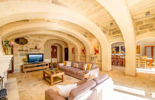 Ta' Għammar Casa | Dream by Hamlet Holiday Home