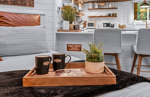 Townsend Casa | Dream Catcher 1 Bedroom Home by RedAwning