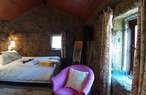 Paredes Casa | Dream corner by waterfalls, 20 min to Porto - Suite1
