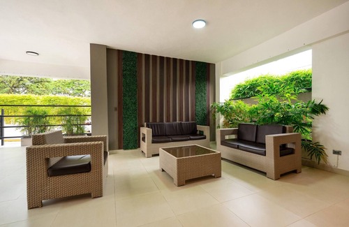 Santiago Province Apartamento | Dream Stay - Pool & Gym - 10min Airport & Homs