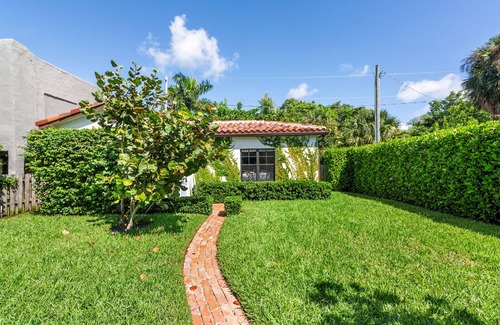 Old Northwood Casa | Dream Downtown Guest House