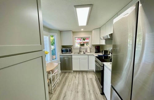 Coeur d'Alene Cabaña | Dream Gem to relax & enjoy CDA & Sanders Beach.