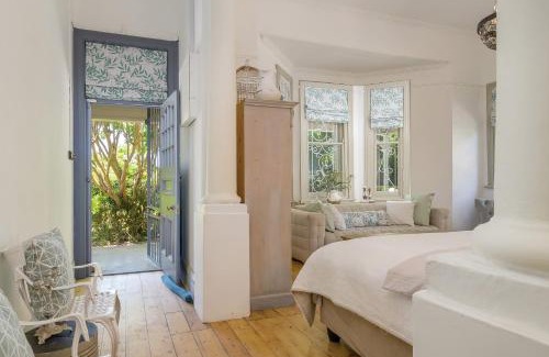 Claremont Apartamento | Dream Guest Suite in Fabulous Edwardian Claremont