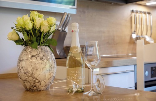 Zingst Apartamento | Dream holiday apartment for families with 2 bedrooms for 3 people, balcony and d