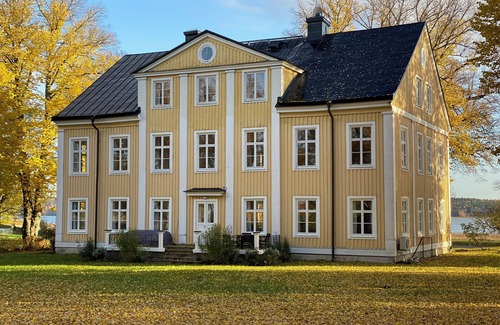 Kungsangen Casa | Dream holiday for larger groups in unike country manor - 30 min from Stockholm