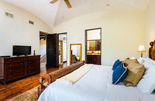 Tamarindo Villa | Dream House in prestigious Hacienda Pinilla