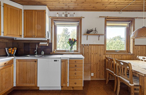 Upplands-Bro Municipality Villa | Dream location with lake view & Top location near