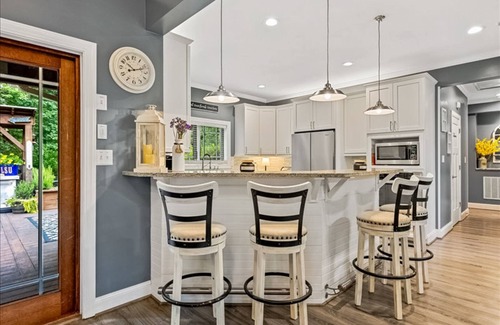 Asheville Casa | Dream Retreat with Private Pool, Full Outdoor Kitchen, Wifi and EV Charger