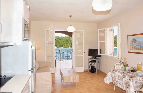 Fiskardo Casa | DREAM STAY Windward Suite @ Fiscardo waterfront