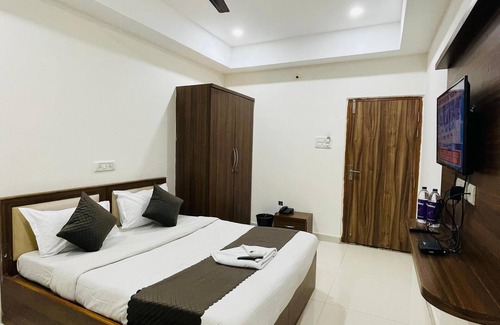 Kukatpalli Hotel | Dream Suites Hotel